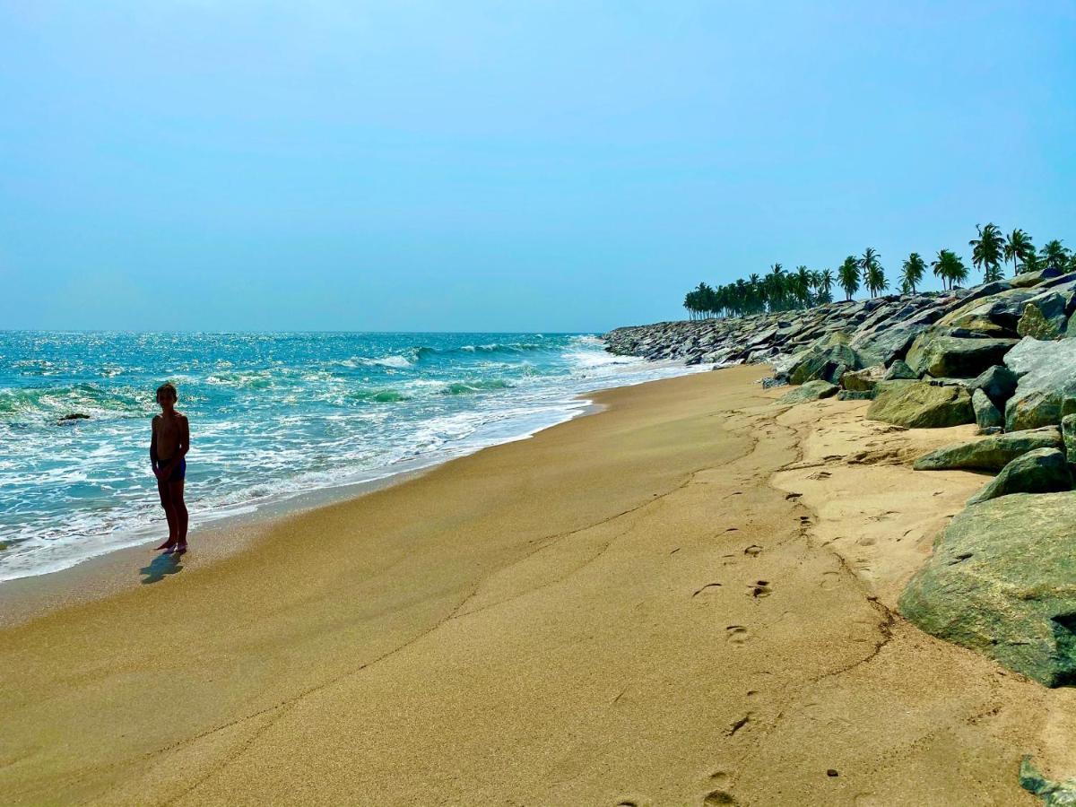 Lemon Beach Resort Elmina ภายนอก รูปภาพ